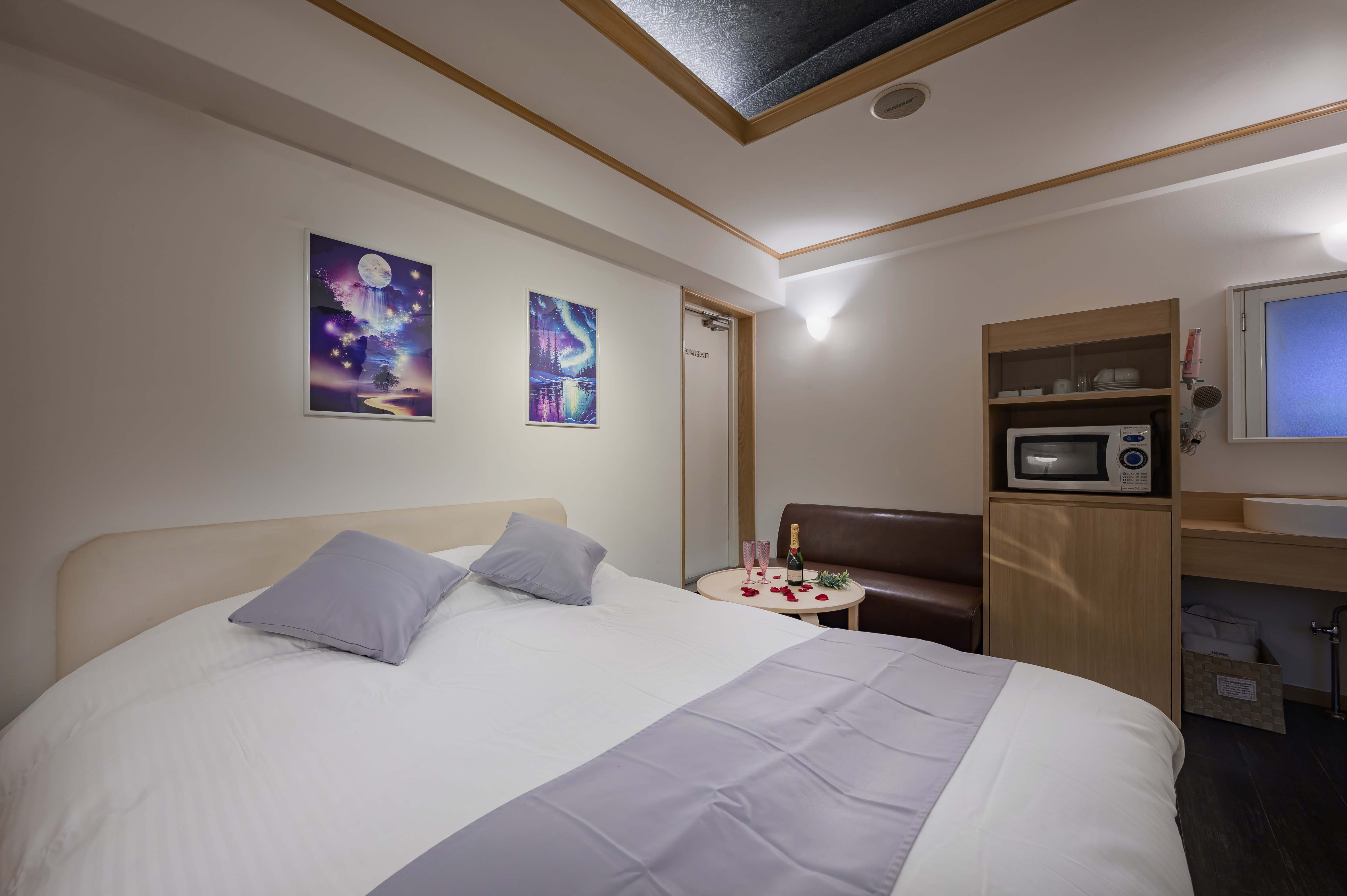 #201 �z���C�g���[��